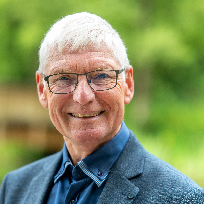  Dirk Blank